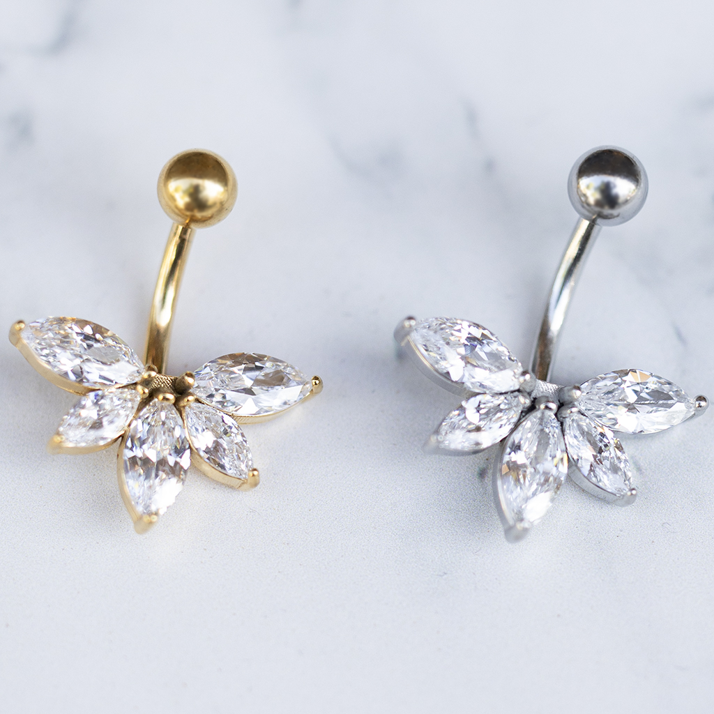 Bauchnabelpiercing-Lotusblüte